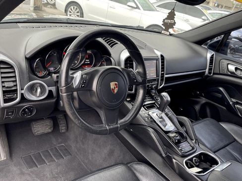 Used 2014 Porsche Cayenne Base image 8