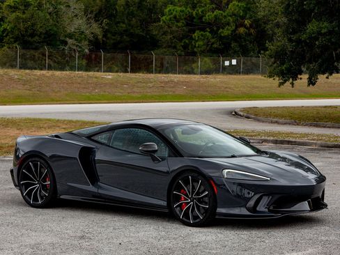 Used 2025 McLaren GTS image 13