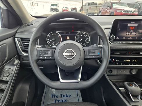 Used 2024 Nissan Rogue SV image 19