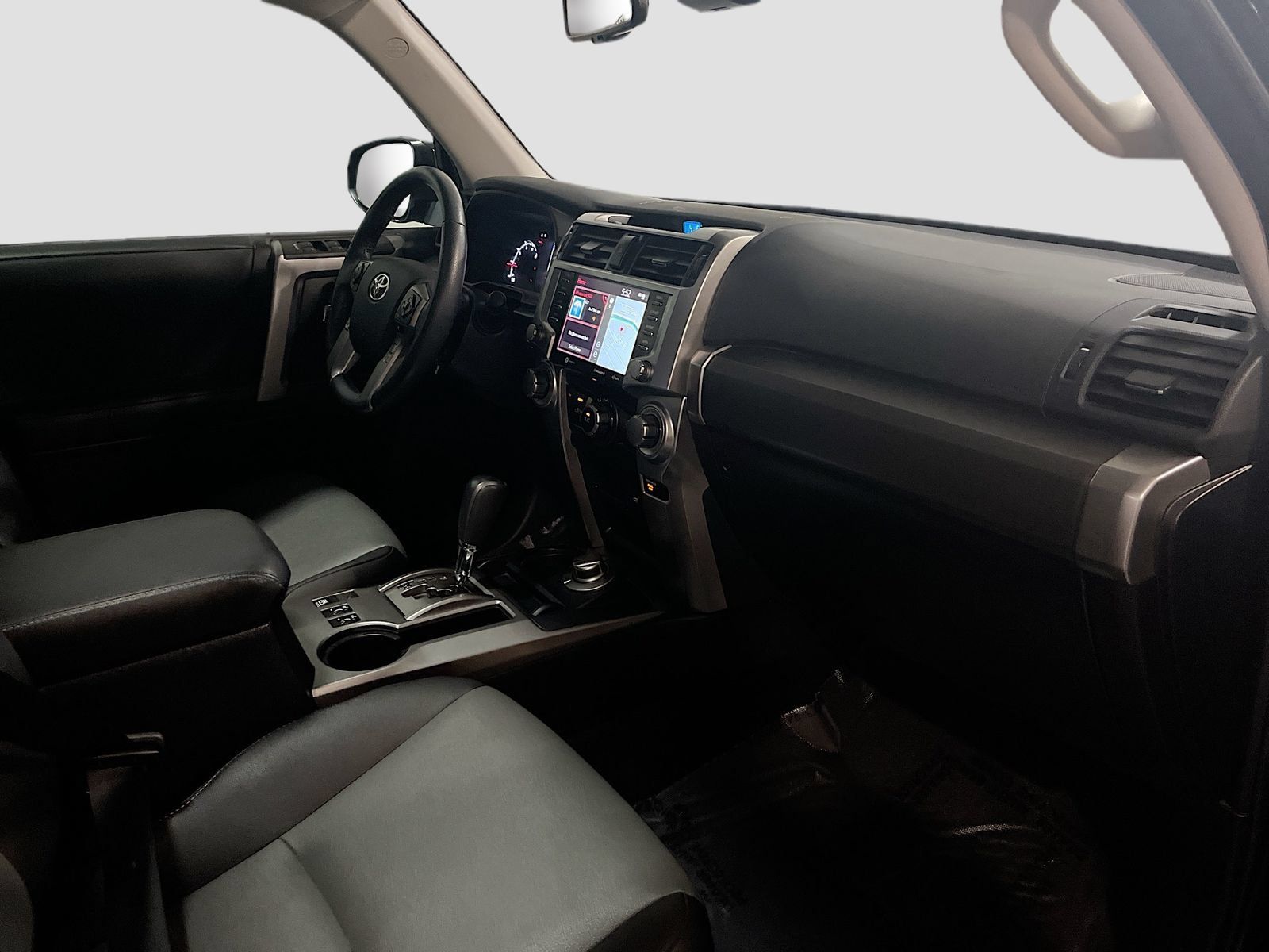 Used 2024 Toyota 4Runner SR5 Premium w/ Moonroof Package AWD/4WD image 29