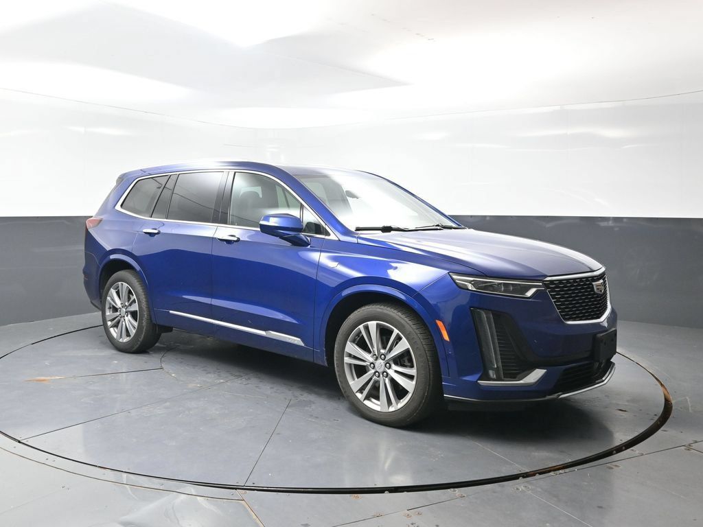 Used 2023 Cadillac XT6 Premium Luxury w/ Platinum Package AWD/4WD image 5