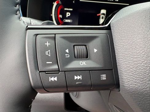 New 2026 Nissan Pathfinder Platinum AWD/4WD image 13