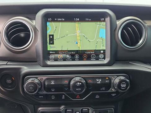 Used 2022 Jeep Gladiator Rubicon image 32