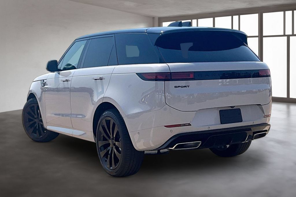 New 2026 Land Rover Range Rover Sport Dynamic SE AWD/4WD image 3