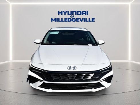 New 2026 Hyundai Elantra Limited FWD image 7