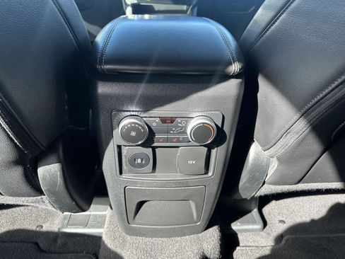 Used 2023 Ford Explorer Limited image 20