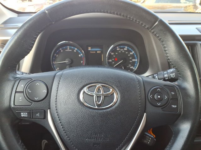 Used 2016 Toyota RAV4 XLE w/ Cargo Management Package AWD/4WD image 24