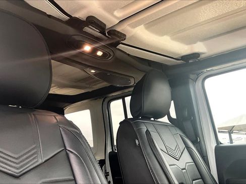 Used 2025 Jeep Wrangler Unlimited Sport AWD/4WD image 14