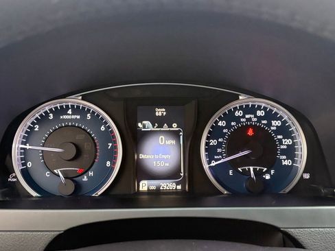 Used 2017 Toyota Camry XLE FWD image 18