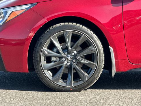 Used 2025 Toyota Corolla SE image 30