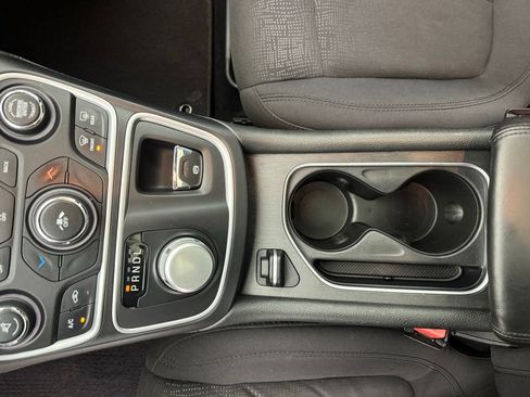 Used 2015 Chrysler 200 Limited w/ Convenience Group FWD image 22