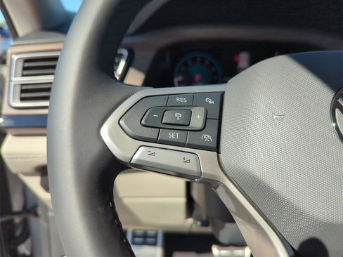 New 2026 Volkswagen Atlas SEL Premium R-Line image 38