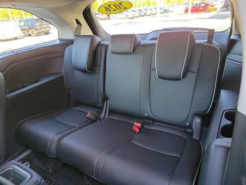 Certified 2026 Honda Odyssey Touring image 17