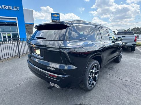 New 2026 Chevrolet Traverse High Country w/ LPO, Floor Liner Package FWD image 6
