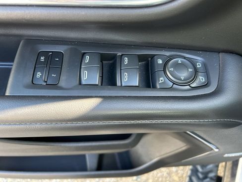 Certified 2023 Chevrolet Tahoe Z71 w/ Luxury Package image 10