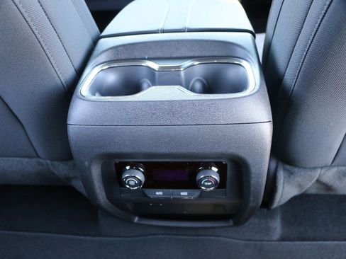 New 2026 Chevrolet Traverse LT image 33