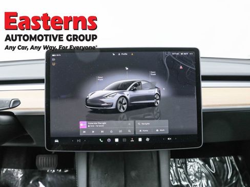 Used 2023 Tesla Model 3 Standard Range image 12