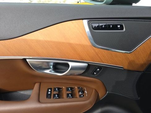 Certified 2024 Volvo XC90 B6 Plus w/ Protection Package Premier image 27