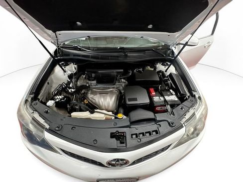Used 2014 Toyota Camry SE FWD image 18