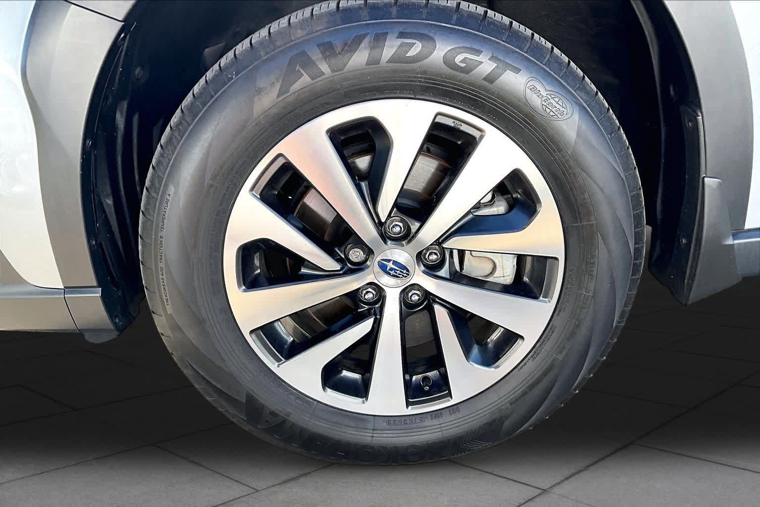 Used 2024 Subaru Outback AWD/4WD image 10