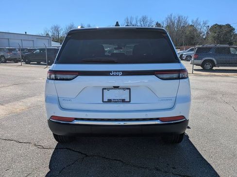 New 2026 Jeep Grand Cherokee Laredo X AWD/4WD image 4