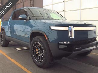 Used 2022 Rivian R1T Launch Edition video 1