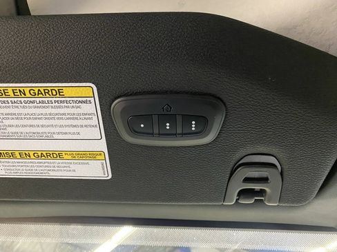 Used 2021 Jeep Wrangler Willys image 32