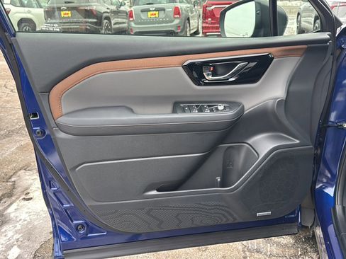 Used 2025 Subaru Forester Sport w/ Protection Package (1PH) image 15