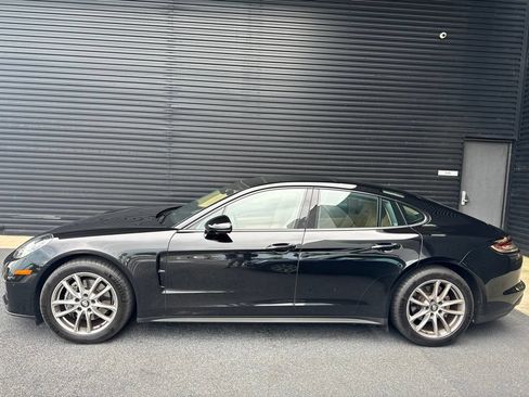 Certified 2021 Porsche Panamera RWD image 2