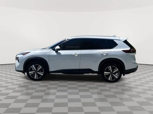Certified 2025 Nissan Rogue SL w/ SL Premium Package AWD/4WD image 8