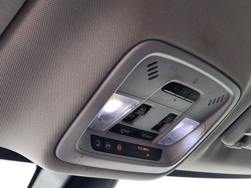 Used 2019 Chevrolet Traverse Premier w/ Driver Confidence II Package image 34