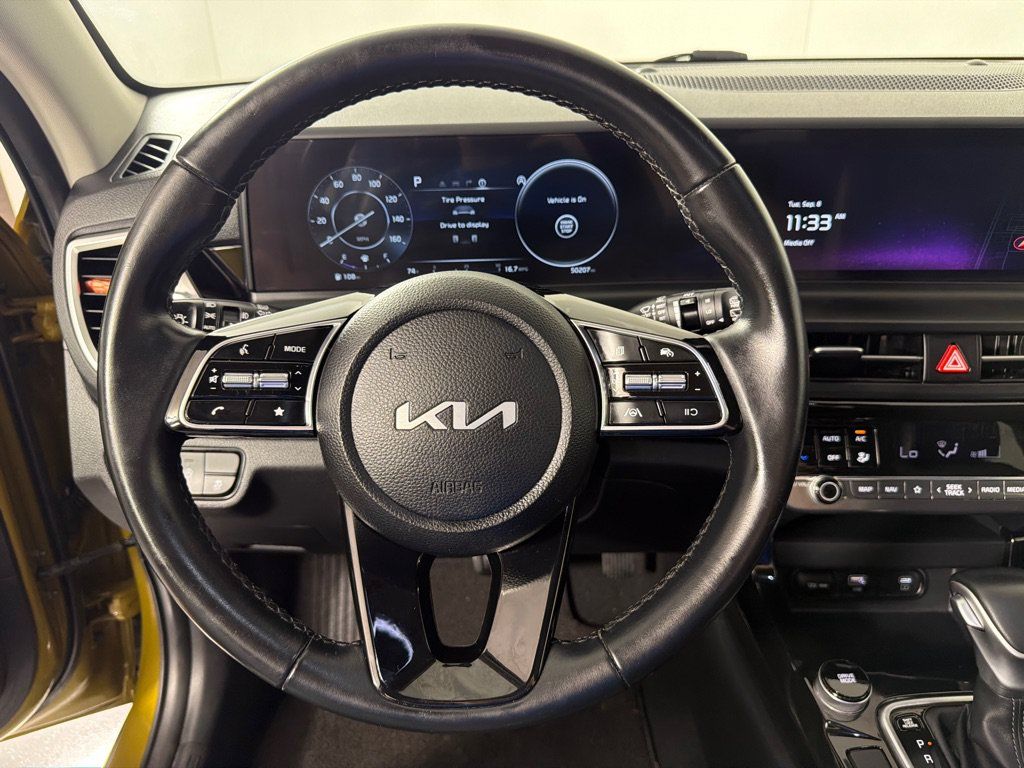 Used 2024 Kia Seltos S FWD image 14