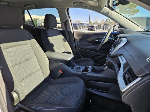 Used 2022 GMC Terrain SLE w/ Driver Convenience Package image 19
