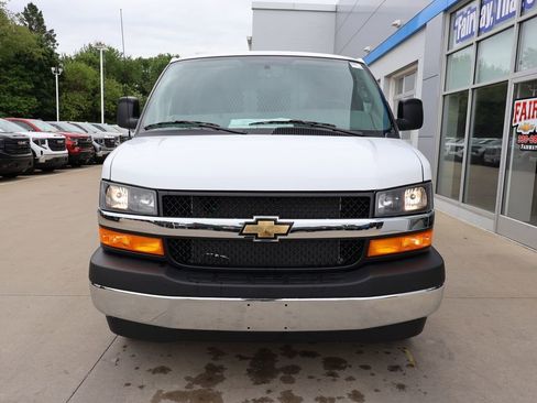 New 2026 Chevrolet Express 3500 Extended w/ Driver Convenience Package RWD image 5