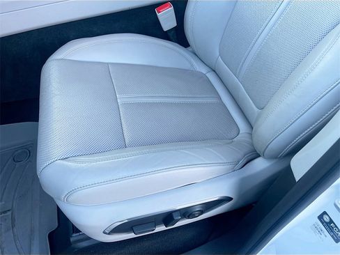 Used 2024 Jeep Wagoneer 4WD w/ Premium Group I image 20