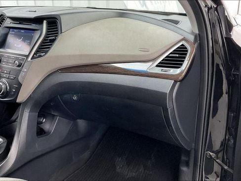 Used 2017 Hyundai Santa Fe Sport AWD/4WD image 17