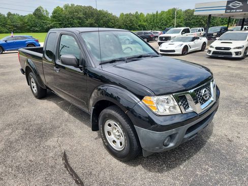 Used 2017 Nissan Frontier S w/ S Work Truck Package RWD image 3