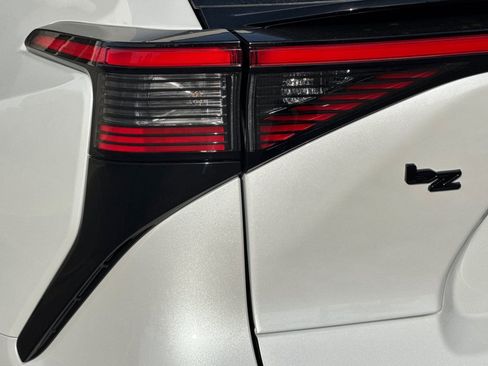 New 2026 Toyota bZ XLE Plus image 25