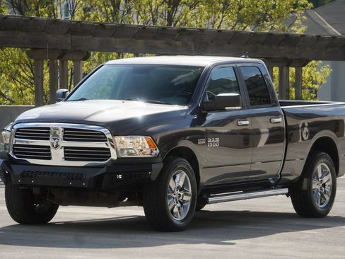 Used 2017 RAM 1500 Big Horn AWD/4WD image 17
