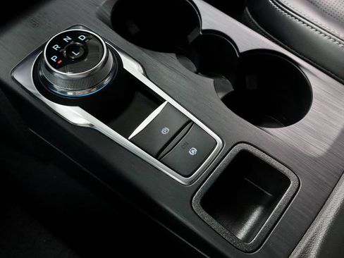 Certified 2024 Ford Escape Platinum image 33