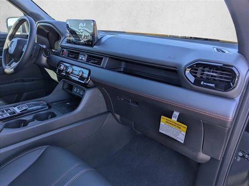 New 2025 Honda Pilot TrailSport image 28