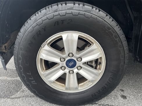 Used 2020 Ford F150 XLT image 8