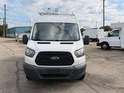 Used 2019 Ford Transit 150 130 Medium Roof RWD image 8