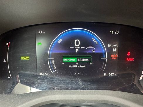 Used 2025 Toyota Camry LE image 30