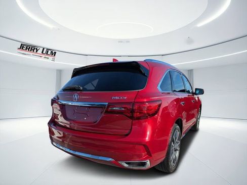 Used 2020 Acura MDX FWD w/ Advance Package image 3