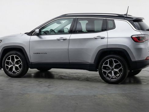 Used 2025 Jeep Compass Limited image 5