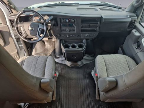 Used 2022 Chevrolet Express 3500 w/ Power Convenience Package image 12