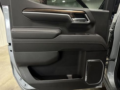 Used 2025 Chevrolet Silverado 1500 LT image 21