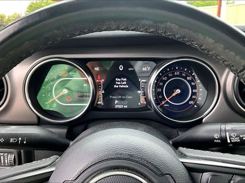 Used 2021 Jeep Wrangler Unlimited Sport image 13