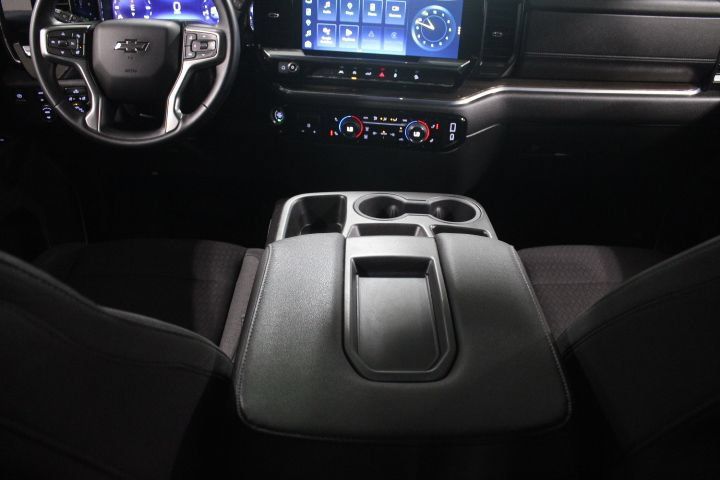 Used 2024 Chevrolet Silverado 1500 RST w/ Z71 Off-Road Package AWD/4WD image 32